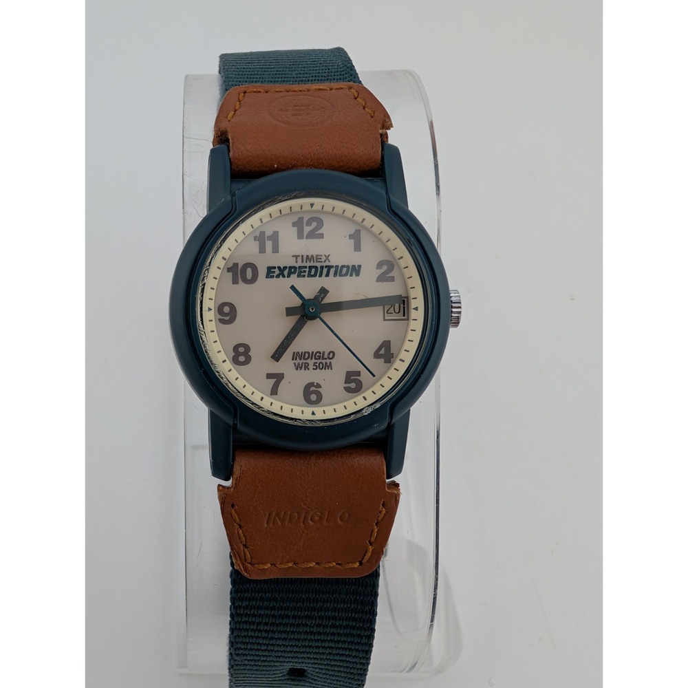 Vintage Timex Women's Expedition Watch 25mm Case Green Canvas Band- New Battery